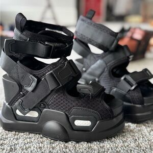 Black Platform Shoes with Chunky Sole and Adjustable Straps